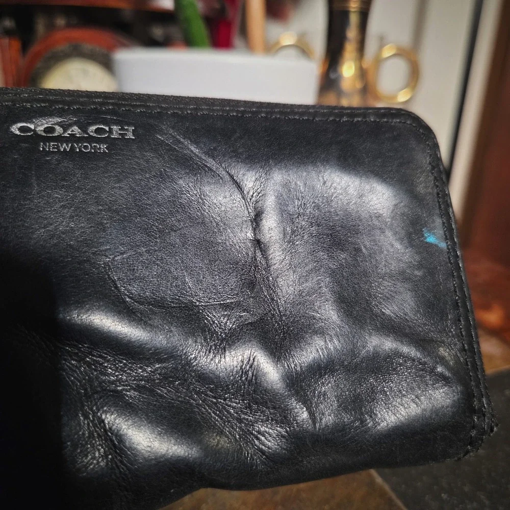 Coach New York Black Leather Zip Around Long Wallet Silver Tone‎ Hardware